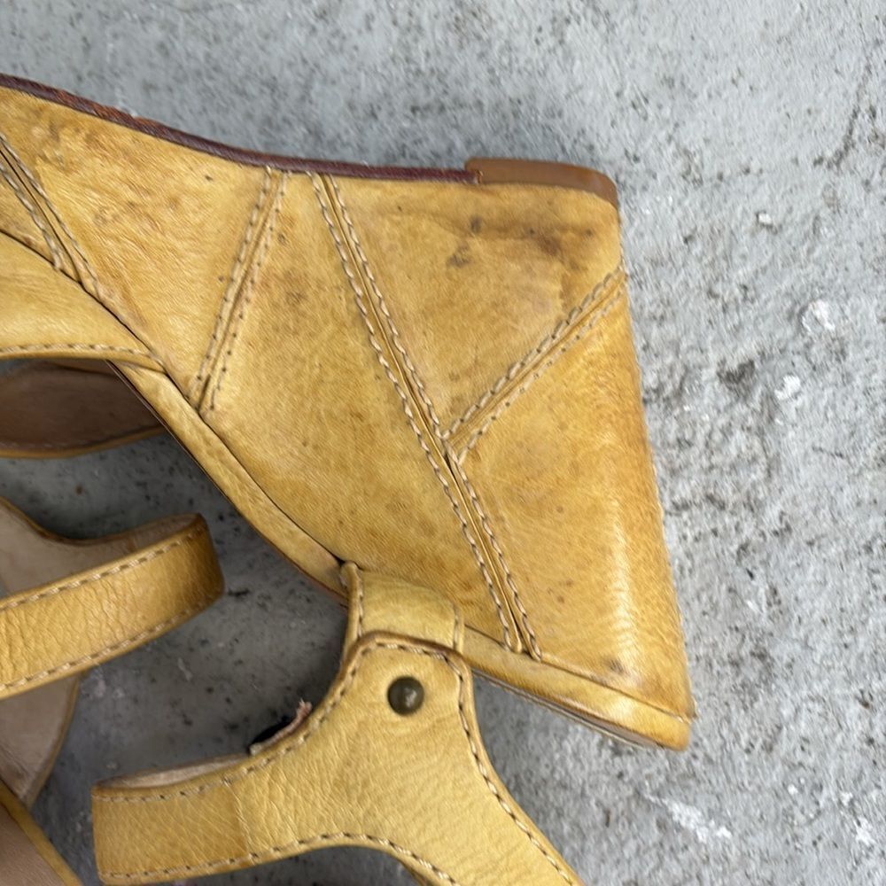 Frye Corrina Campus Wedge - Picture 2 of 8